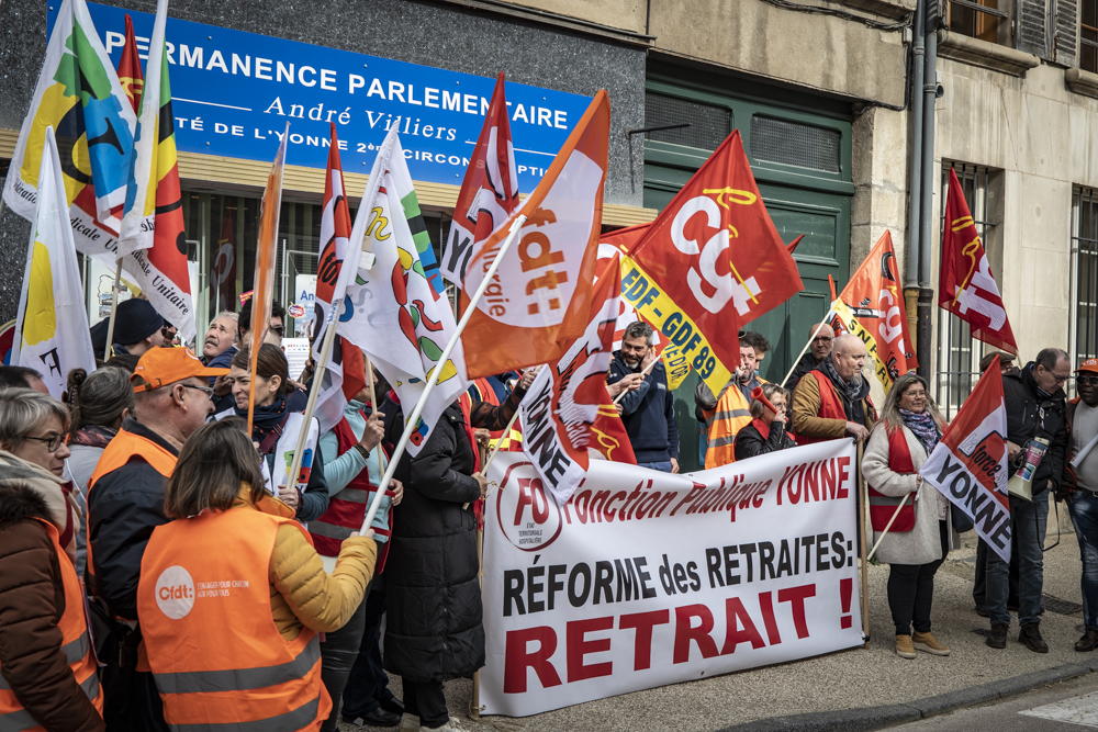 Mobilisation contre la réforme Macron-Borne et leur 49-3 : nous sommes en mesure de gagner le retrait !